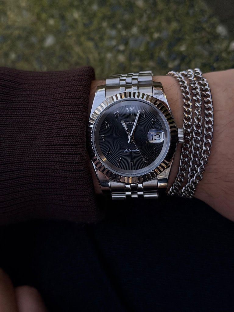 Watch 11
